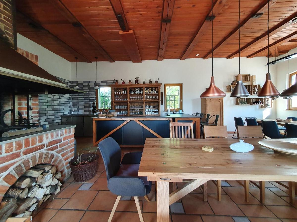 Schmiede1860 Bed and Breakfast Gross Dratow Exteriör bild