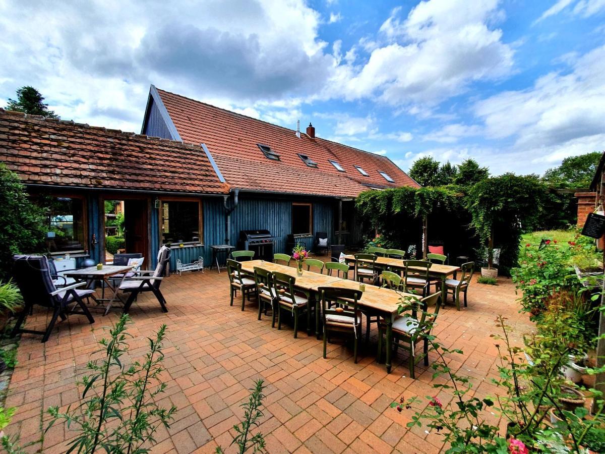 Schmiede1860 Bed and Breakfast Gross Dratow Exteriör bild